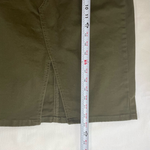 Banana Republic Olive Pencil Skirt - Picture 9 of 9